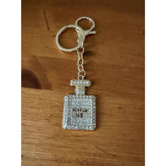 Parfum N°5 Rhinestone Perfume Bottle Keychain Bling Bag Charm Gold & Silver NWOT - Picture 3 of 13